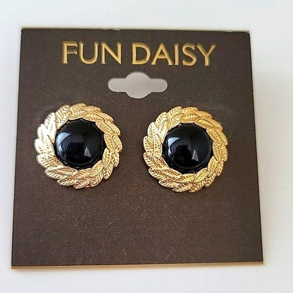 𝅺Black & Gold Tone Stud Earrings New #0327